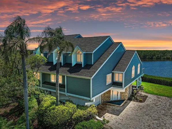 12 Tidy Island Blvd, Bradenton, FL 34210