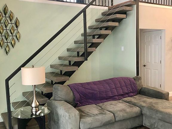 3rd image of 11450 Phoebe Ln