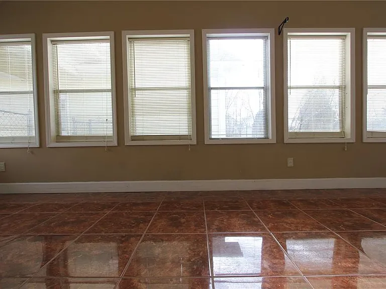 818 Springlake Rd — Photo 50