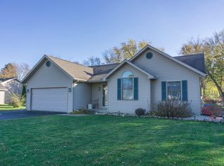 533 Valencia Dr, Delavan, WI 53115