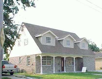 1st image of 4821 Robin Hood Dr