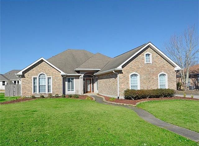 1st image of 1209 Lake Louise Dr