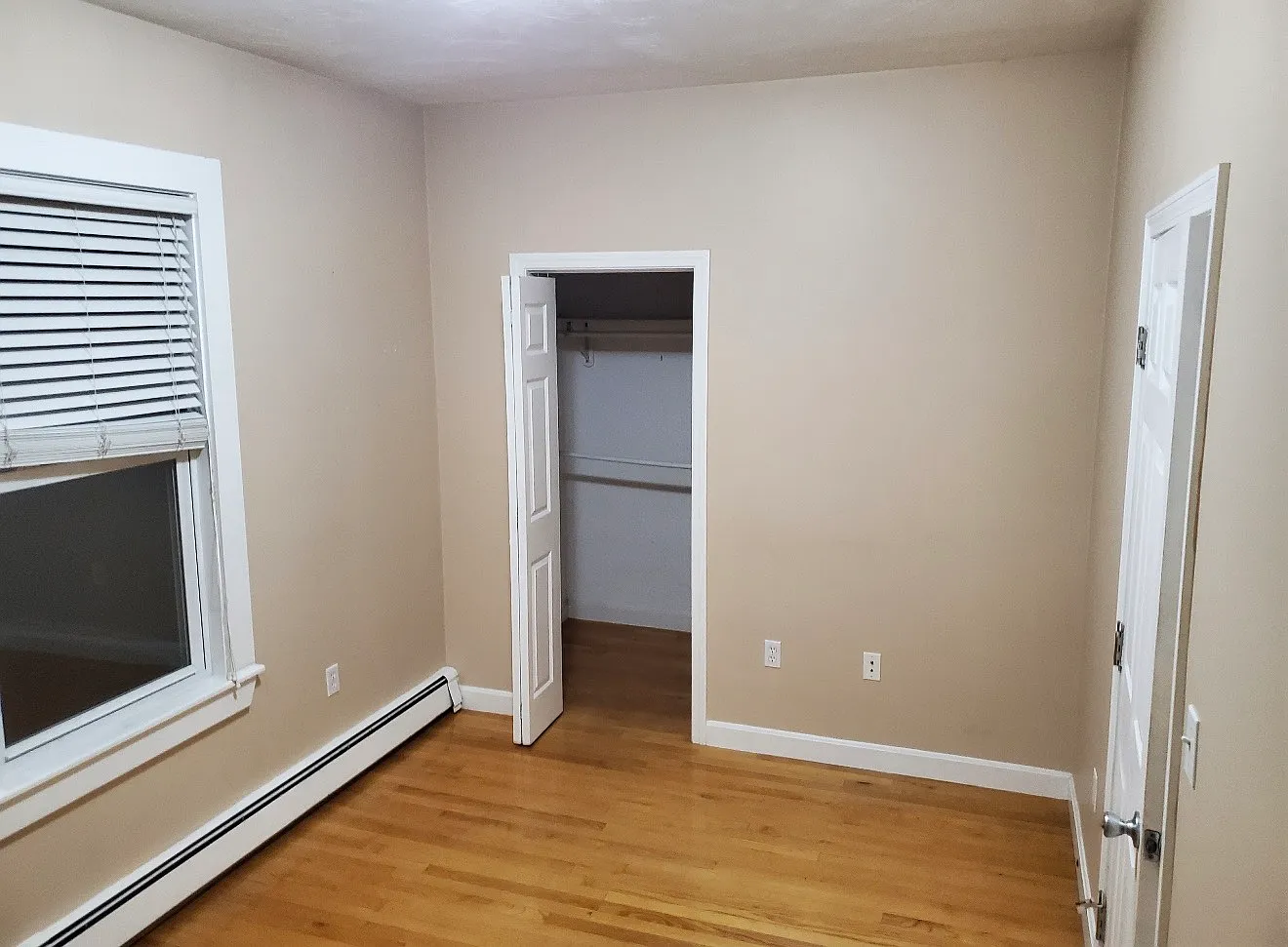 3 bed, 1.5 bath, 1200 sqft, $3,000 — Photo 4