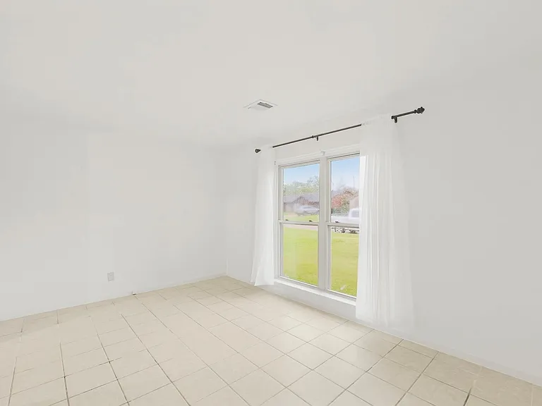 746 Fawn Dr — Photo 7