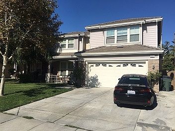 1st image of 4465 Oakridge Dr