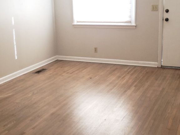 5th image of 358B Glenrose Ave