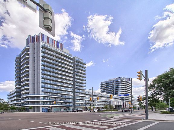 3rd image of 9471 Yonge St #910