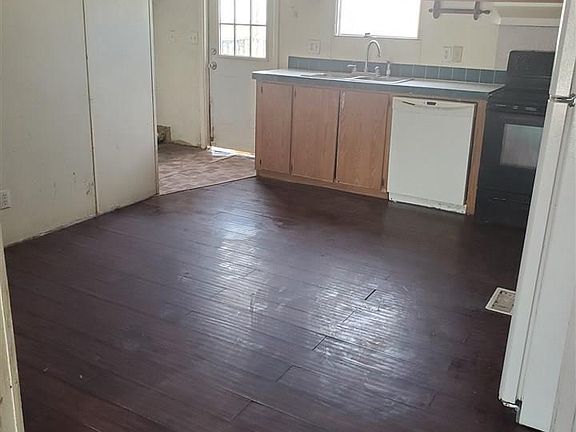 3rd image of 4318 Boyd Dr