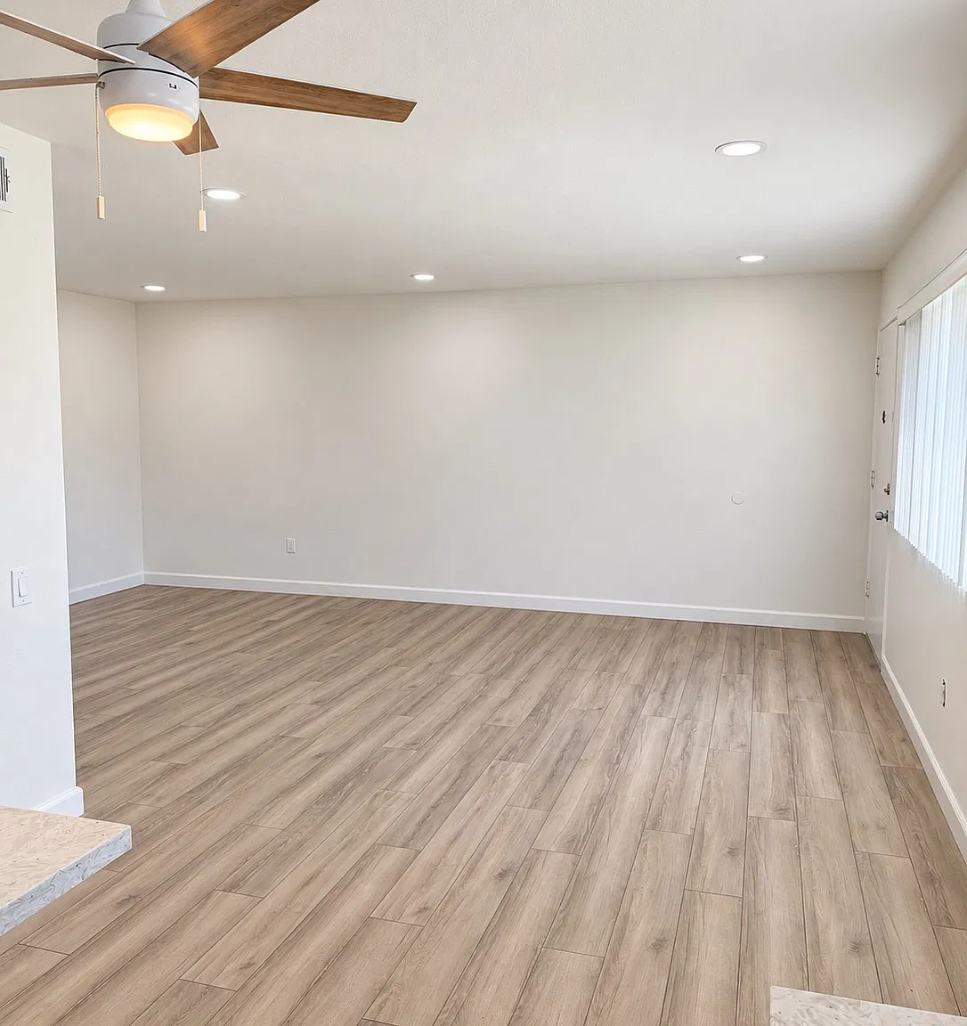 417 W Stevens Ave — Photo 4