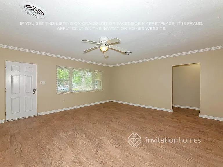 131 Adair Ave — Photo 3