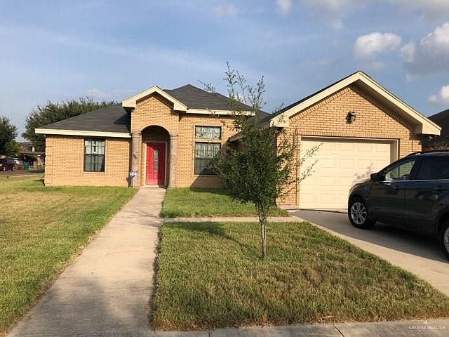 2nd image of 3604 N Champagne Dr
