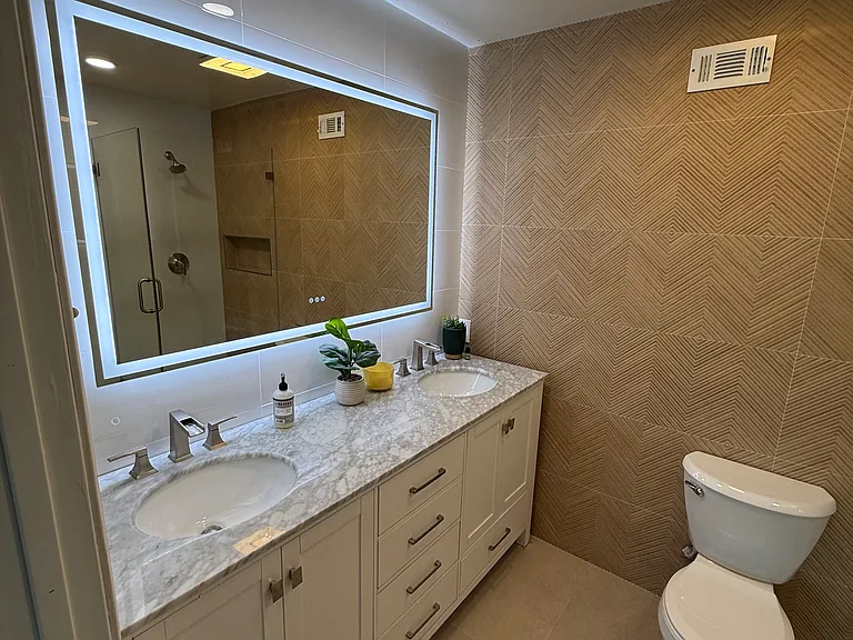 3118 E Vermillion St — Photo 10