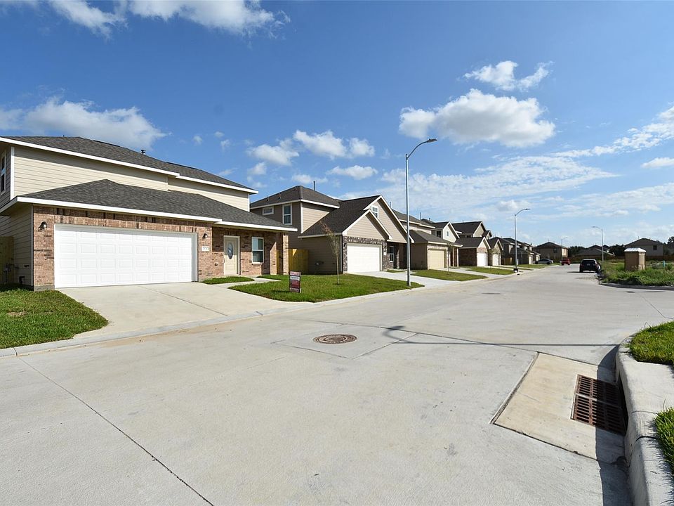 1st image of 2827 Pine Estate Ln