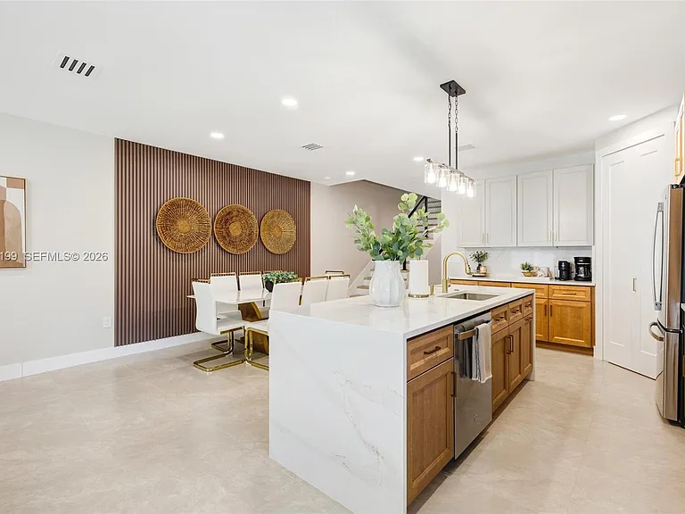 703 SW 17th St — Photo 19