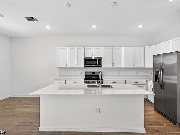 4th image of 11393 Willowleaf Blvd