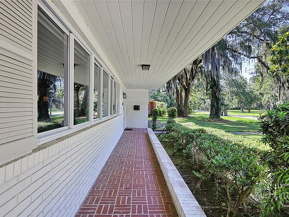 2nd image of 1521 Forsyth Road
