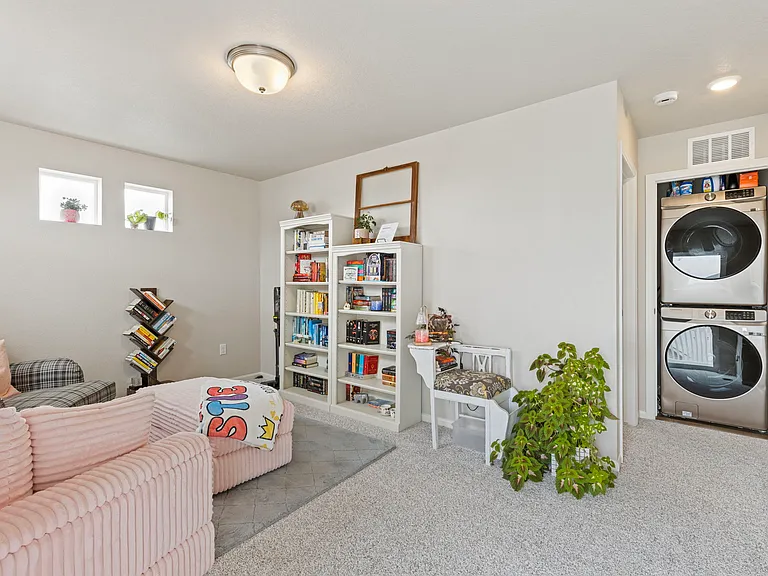 9440 Oro City Loop — Photo 24