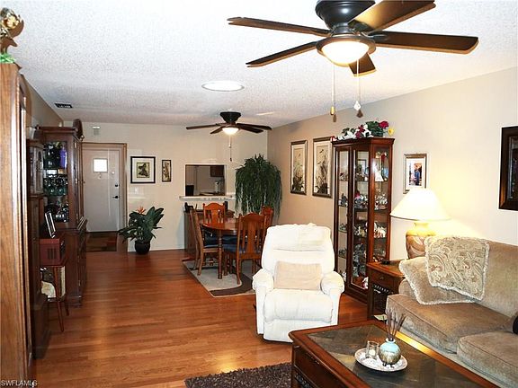 3rd image of 6809 Sandtrap Dr
