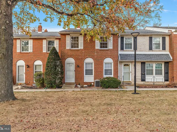 2355 Patwynn Rd, Wilmington, DE 19810