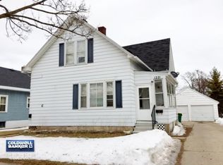 1221 Harvey St, Green Bay, WI 54302