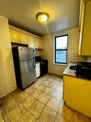 Rented by City Connections Realty | media 1