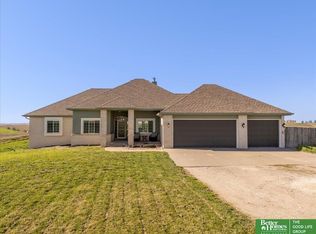 27896 Chestnut Rd, Treynor, IA 51575
