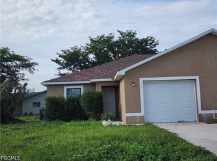121 SW 16th Ter, Cape Coral, FL 33991