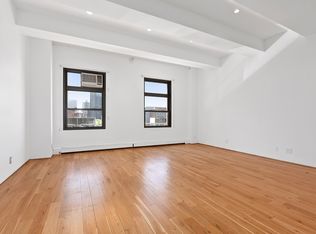 529 W 42nd St APT 4T, New York, NY 10036