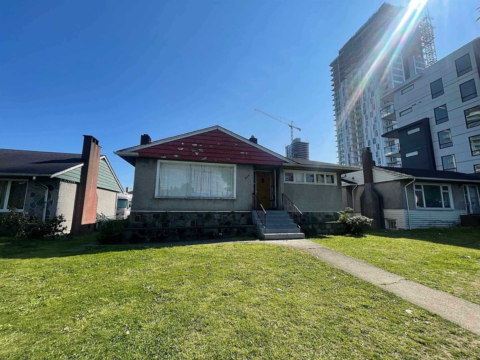 1st image of 426 W 41st Ave