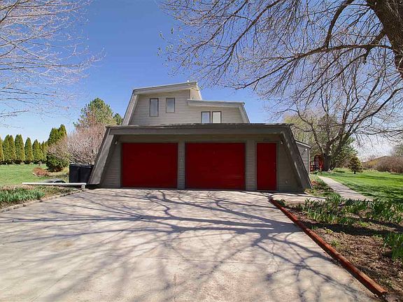 3rd image of 10511 1st Ave