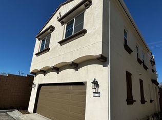 1423 Prairie Rose Ln, Upland, CA 91786