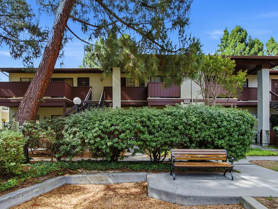 479 Costa Mesa Ter #F