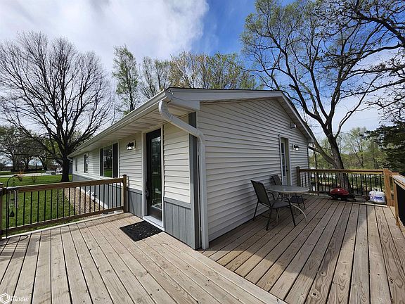 5th image of 36786 Holtan Ln