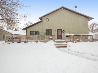 843 16th St SE, Forest Lake, MN 55025