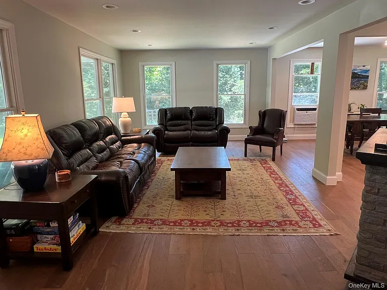 23 Craig Dr — Photo 7