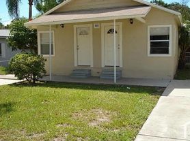 1107 Engman St, Clearwater, FL