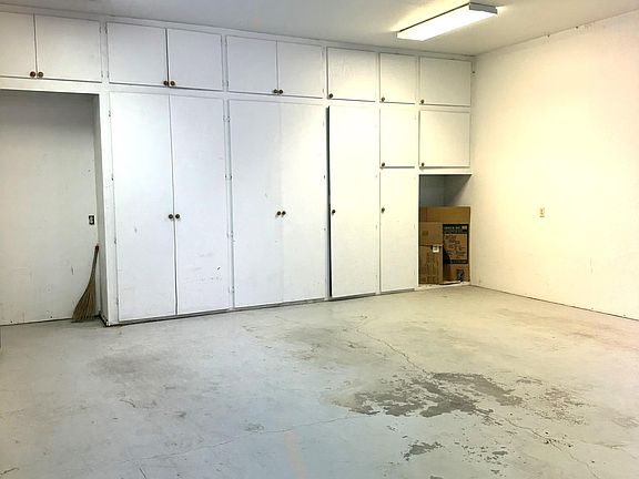 2nd image of 1800 E 3rd Ave #23