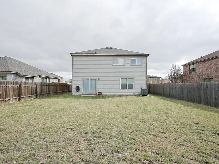 213 Rim Rock Dr — Photo 21