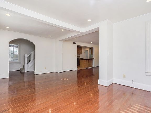 5th image of 59 Marine Ave