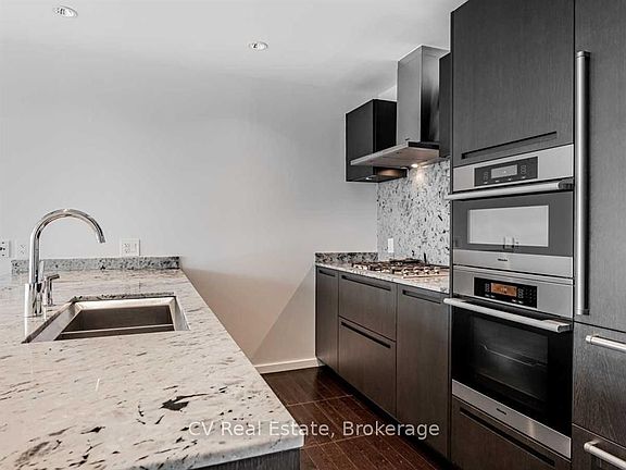 4th image of 180 University Ave #4604