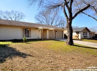 7622 Meadow Green St, San Antonio, TX 78251