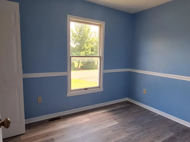 110 Woodrow Rd — Photo 14