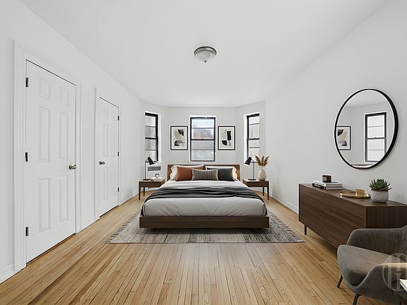 2nd image of 919 Park Pl APT 1M
