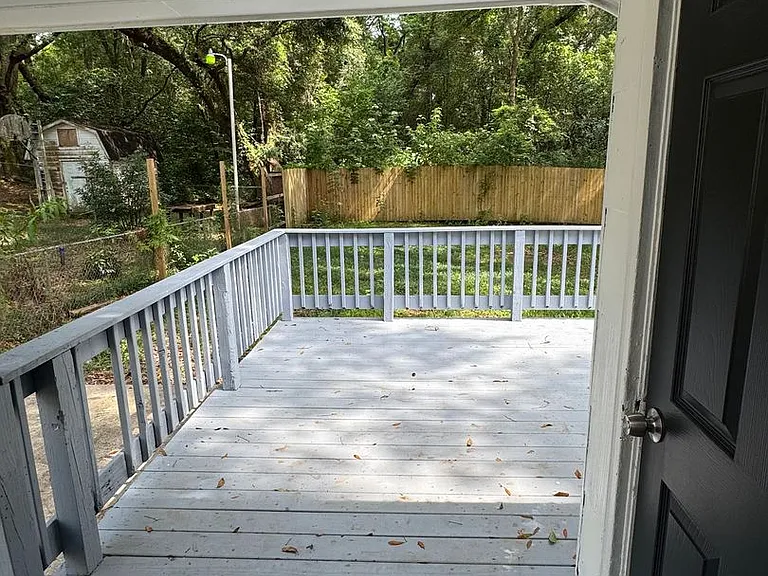 3923 Moffett Ct — Photo 8