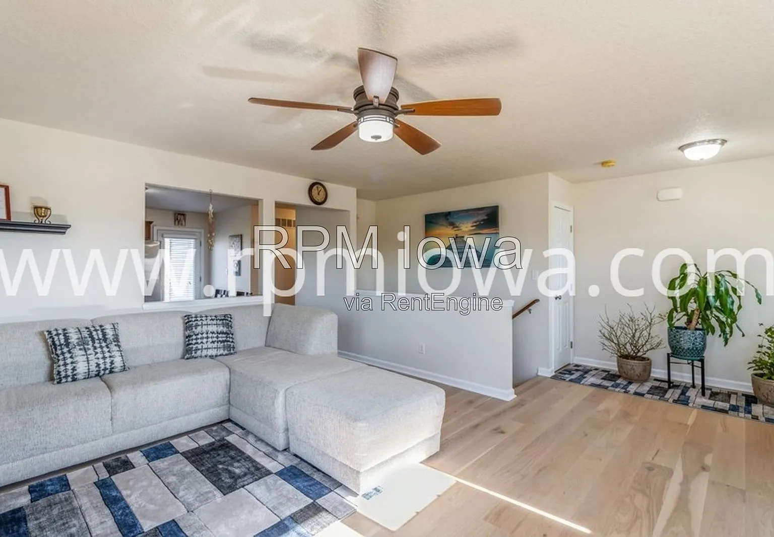 4 bed, 3.0 bath, 2277 sqft, $2,595 — Photo 2