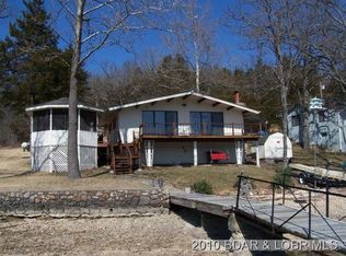 834 Bellvue Dr, Climax Springs, MO 65324
