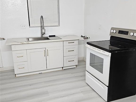 5th image of 45757 Paddington Rd