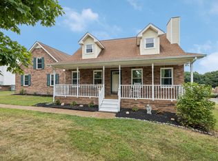 213 Lone Oak Dr, White House, TN 37188