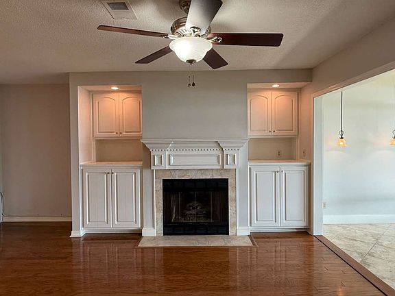5th image of 806 Regatta Dr #806