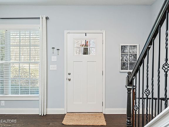 4th image of 9833 Chesney Hills Ln